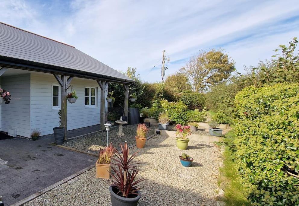 Clovelly Green Cottage Exterior photo
